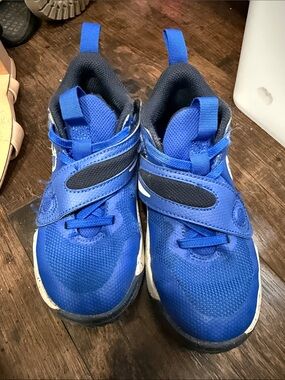 Kids Blue Nike Sneakers with Easy Velcro Closure